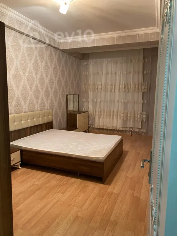 Kirayə verilir 3 otaqlı yeni tikili 110 m²