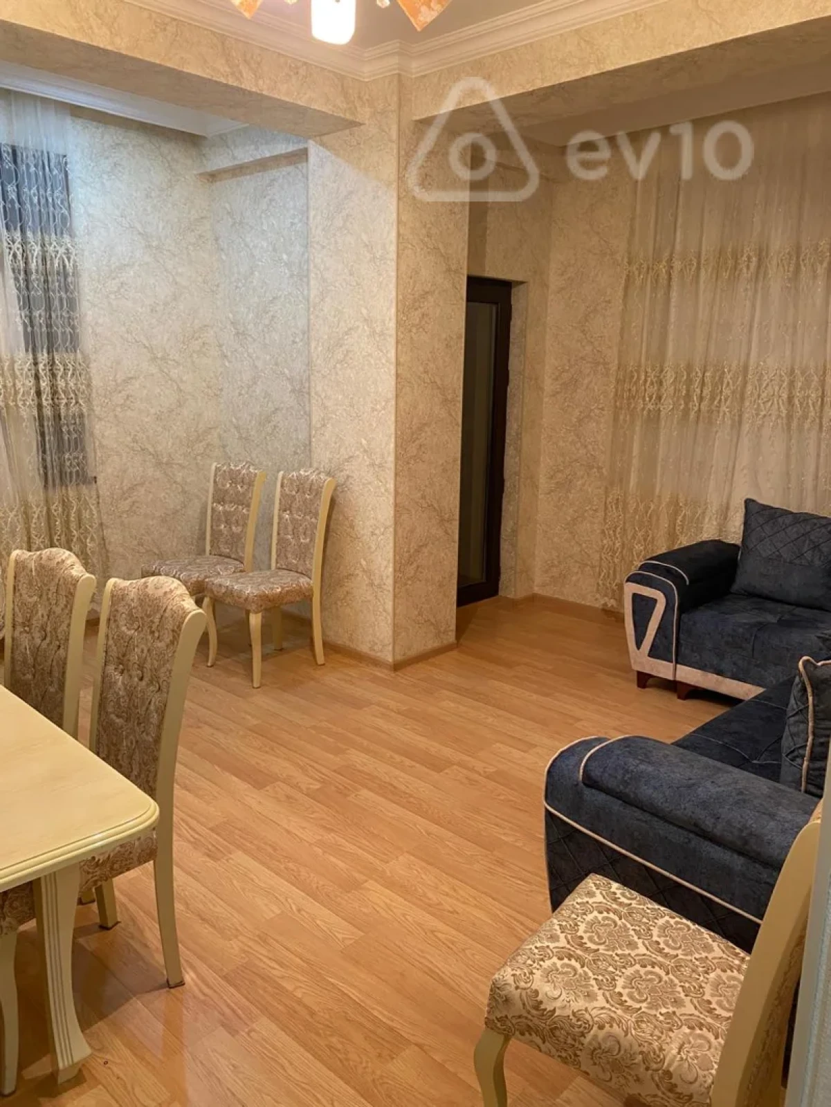 Kirayə verilir 3 otaqlı yeni tikili 110 m²