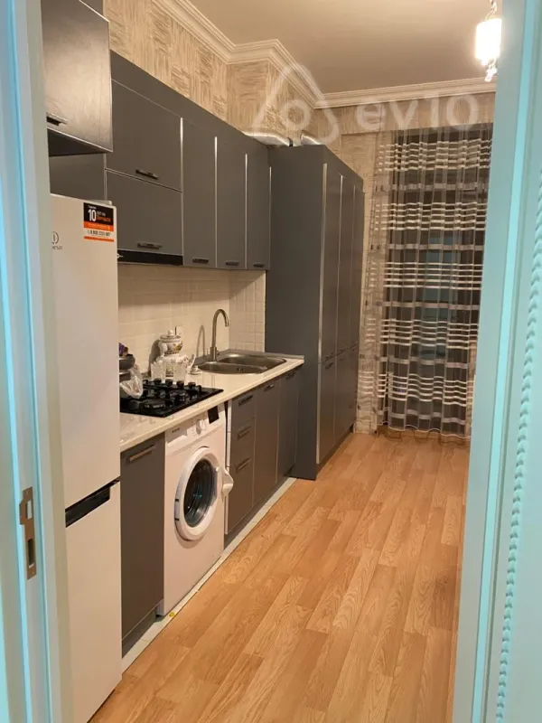 Kirayə verilir 3 otaqlı yeni tikili 110 m²