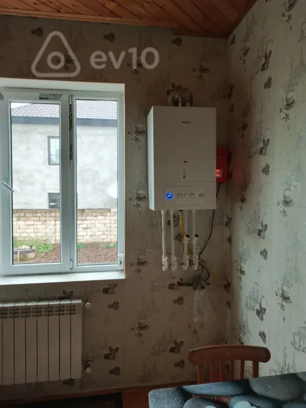 Satılır 4 otaqlı həyət evi 132 m²