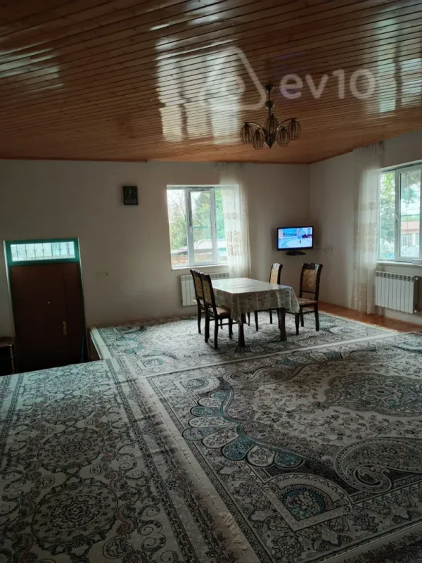 Satılır 4 otaqlı həyət evi 132 m²