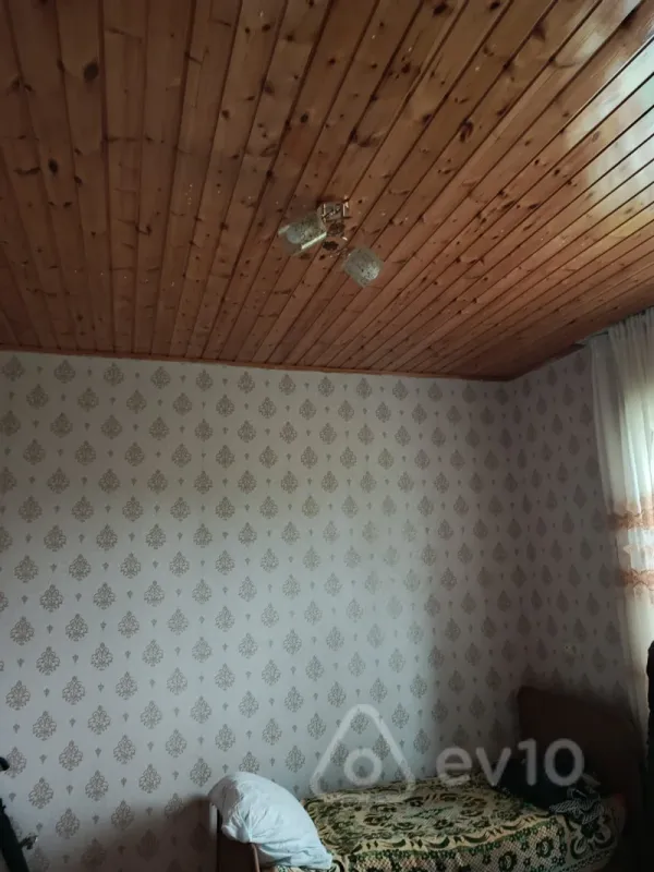 Satılır 4 otaqlı həyət evi 132 m²