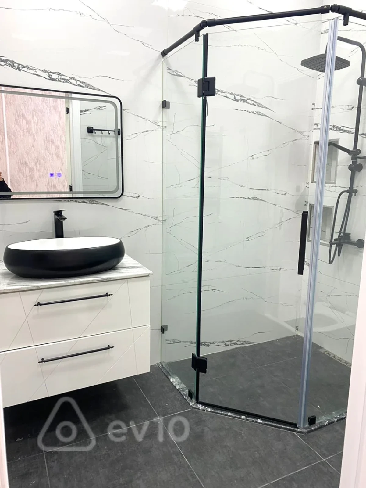 Kirayə verilir 2 otaqlı yeni tikili 68 m²