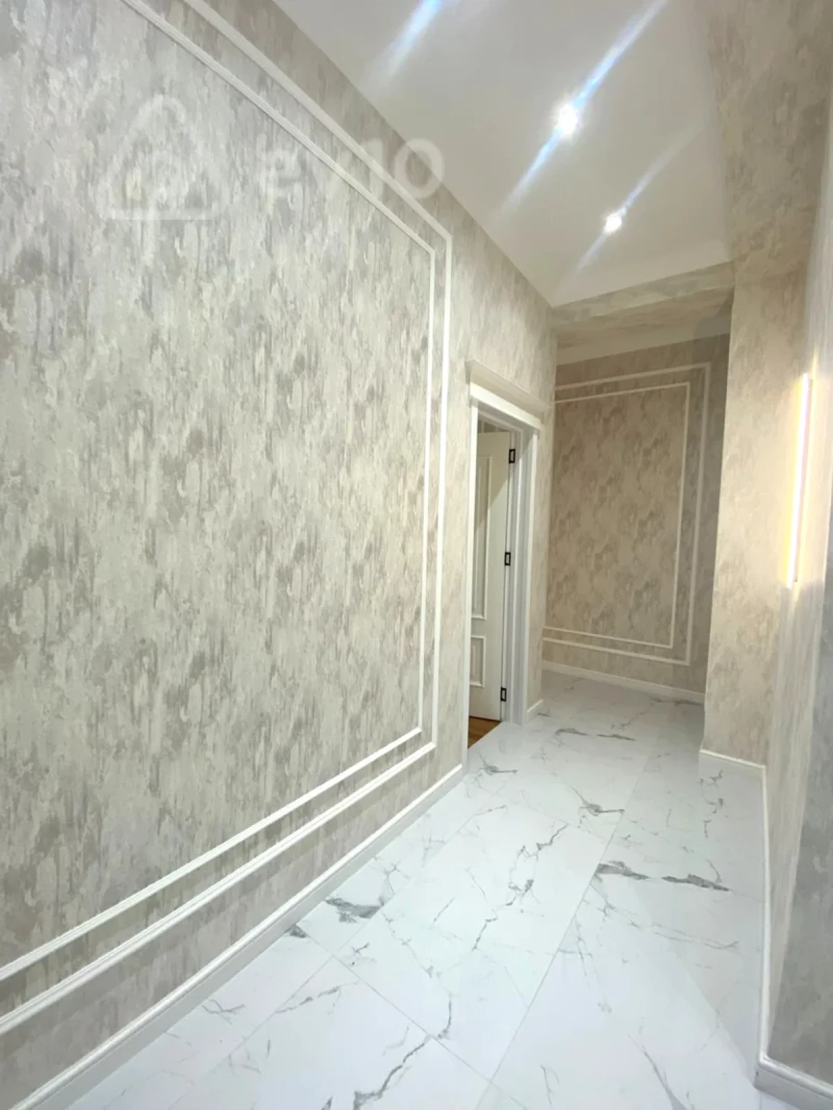 Kirayə verilir 2 otaqlı yeni tikili 68 m²