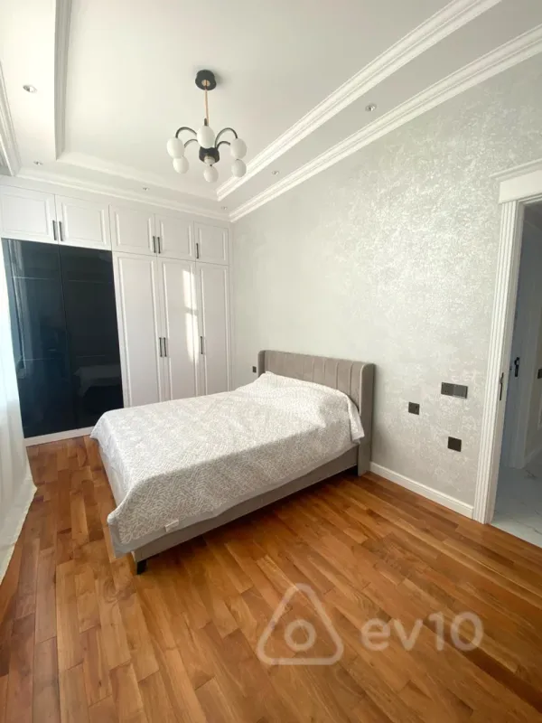 Kirayə verilir 2 otaqlı yeni tikili 68 m²