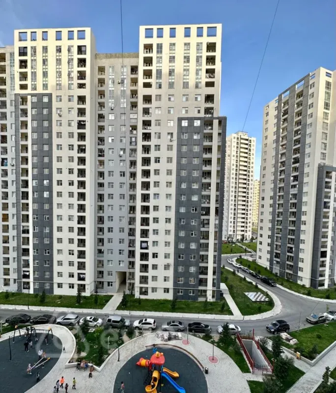 Satılır 4 otaqlı yeni tikili 155 m²