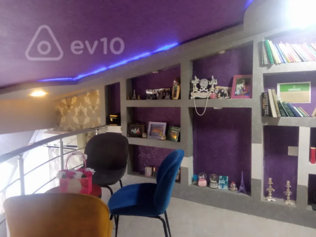 Kirayə verilir 4 otaqlı yeni tikili 90 m²