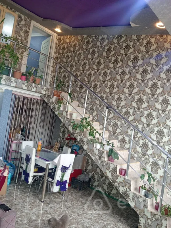 Kirayə verilir 4 otaqlı yeni tikili 90 m²