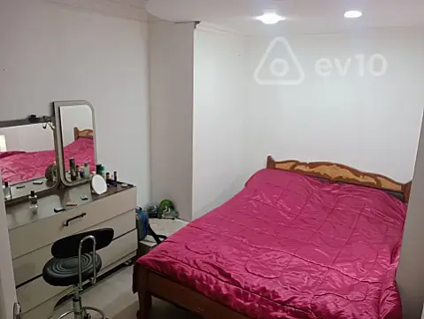 Kirayə verilir 4 otaqlı yeni tikili 90 m²