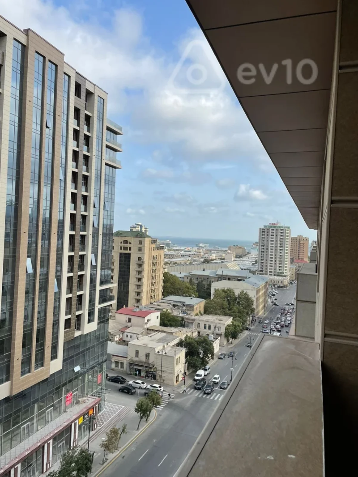 Kirayə verilir 2 otaqlı yeni tikili 82 m²