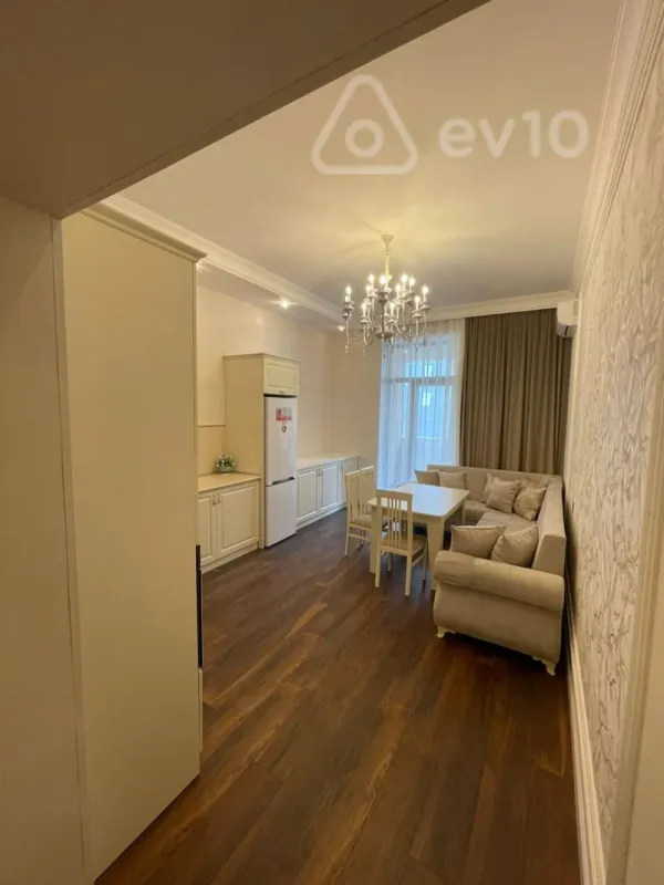 Kirayə verilir 2 otaqlı yeni tikili 82 m²