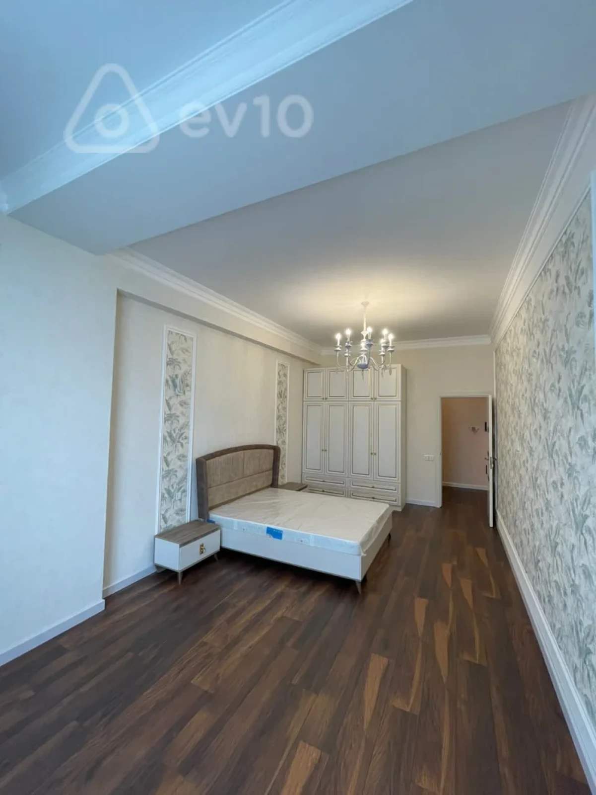 Kirayə verilir 2 otaqlı yeni tikili 82 m²