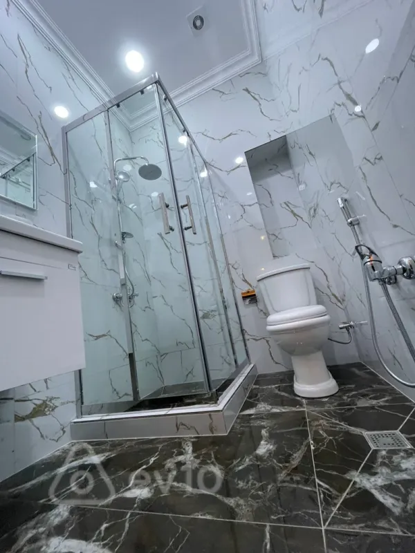 Kirayə verilir 2 otaqlı yeni tikili 82 m²