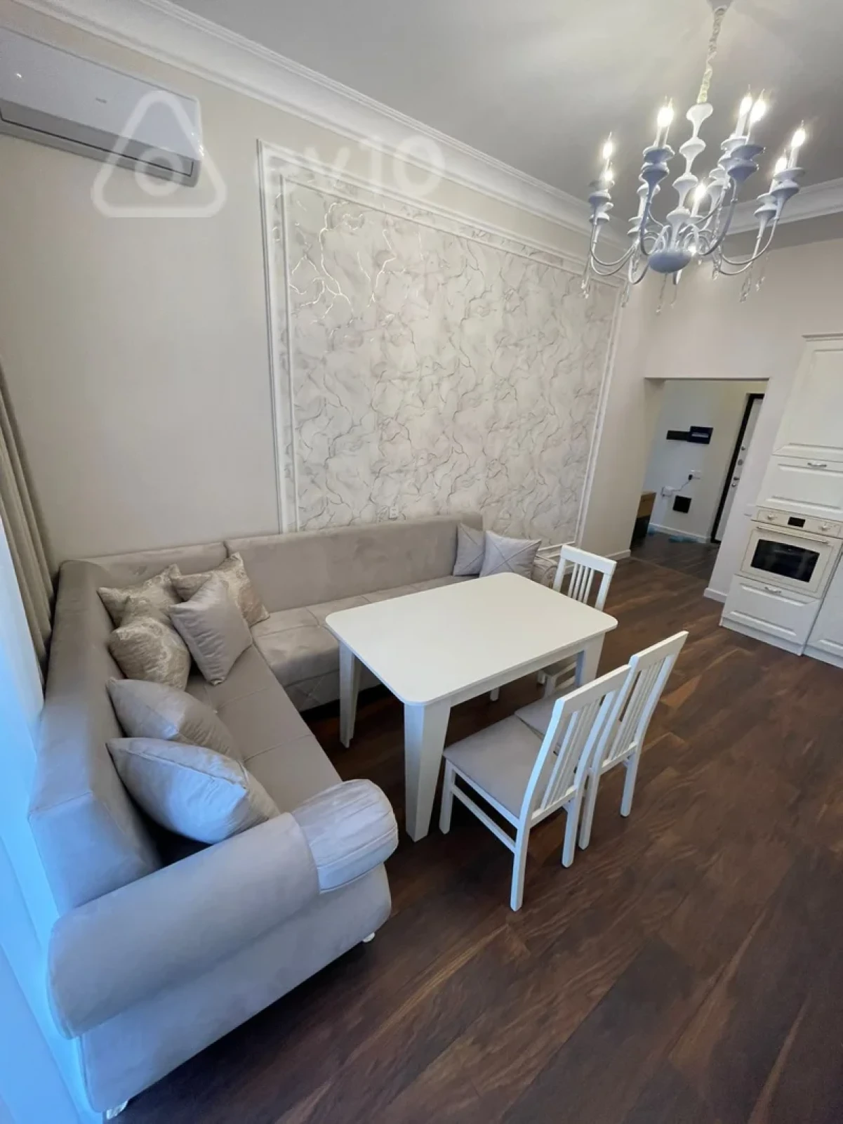 Kirayə verilir 2 otaqlı yeni tikili 82 m²