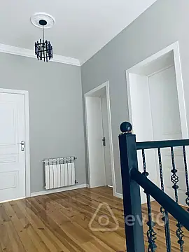 Satılır 4 otaqlı həyət evi 160 m²