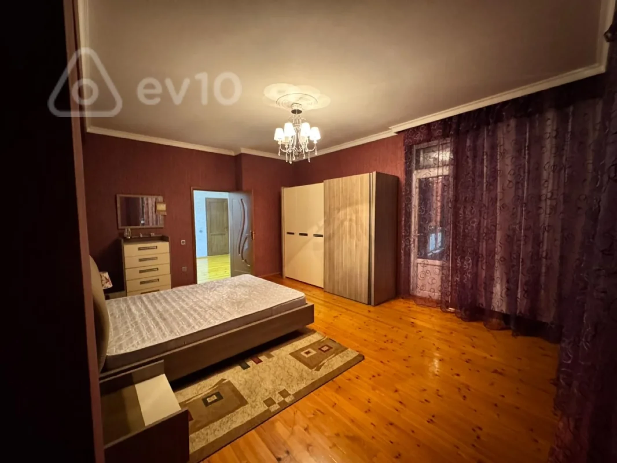 Kirayə verilir 3 otaqlı yeni tikili 130 m²