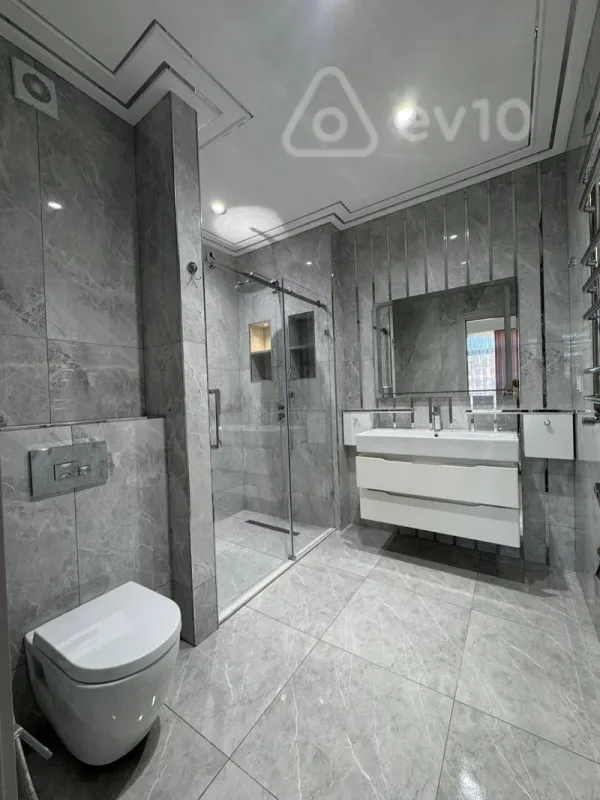 Kirayə verilir 3 otaqlı yeni tikili 180 m²