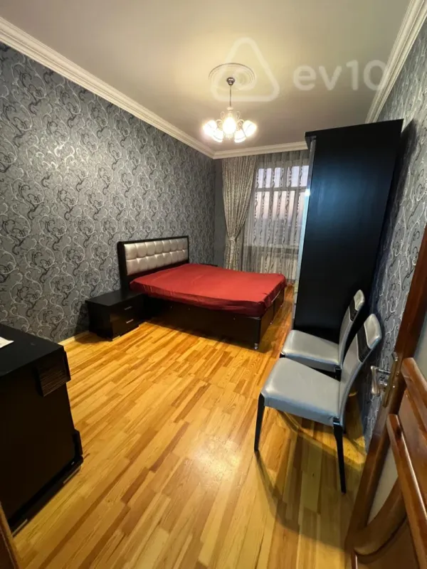 Kirayə verilir 2 otaqlı yeni tikili 83 m²