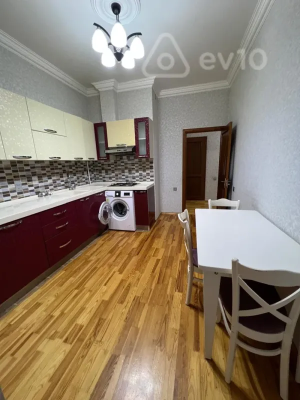 Kirayə verilir 2 otaqlı yeni tikili 83 m²