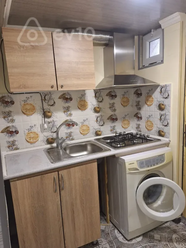 Kirayə verilir 2 otaqlı həyət evi 35 m²