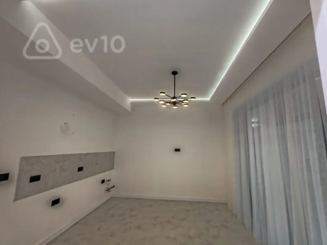 Satılır 4 otaqlı həyət evi 200 m²
