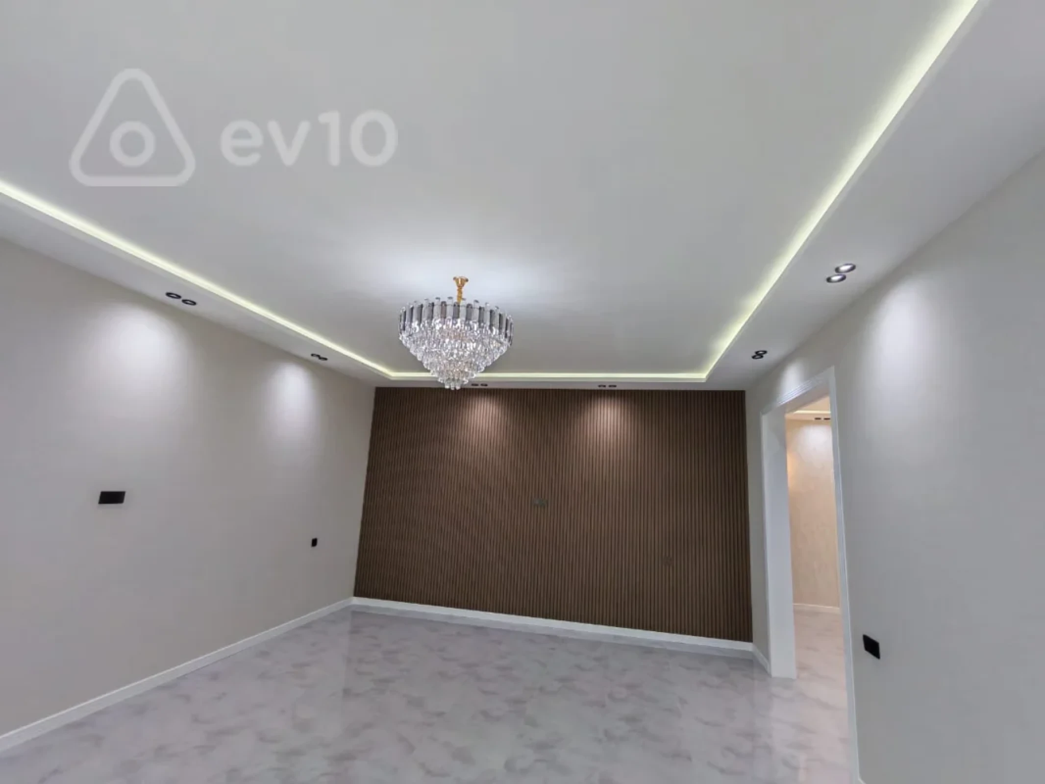 Satılır 4 otaqlı həyət evi 200 m²