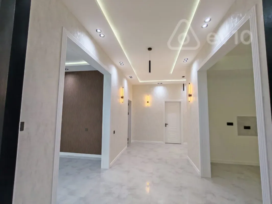 Satılır 4 otaqlı həyət evi 200 m²