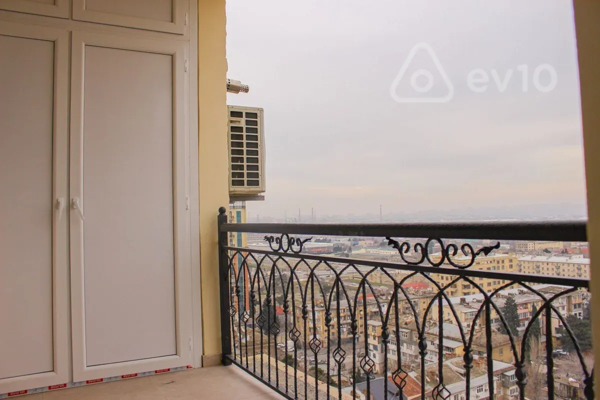 Kirayə verilir 3 otaqlı yeni tikili 137 m²