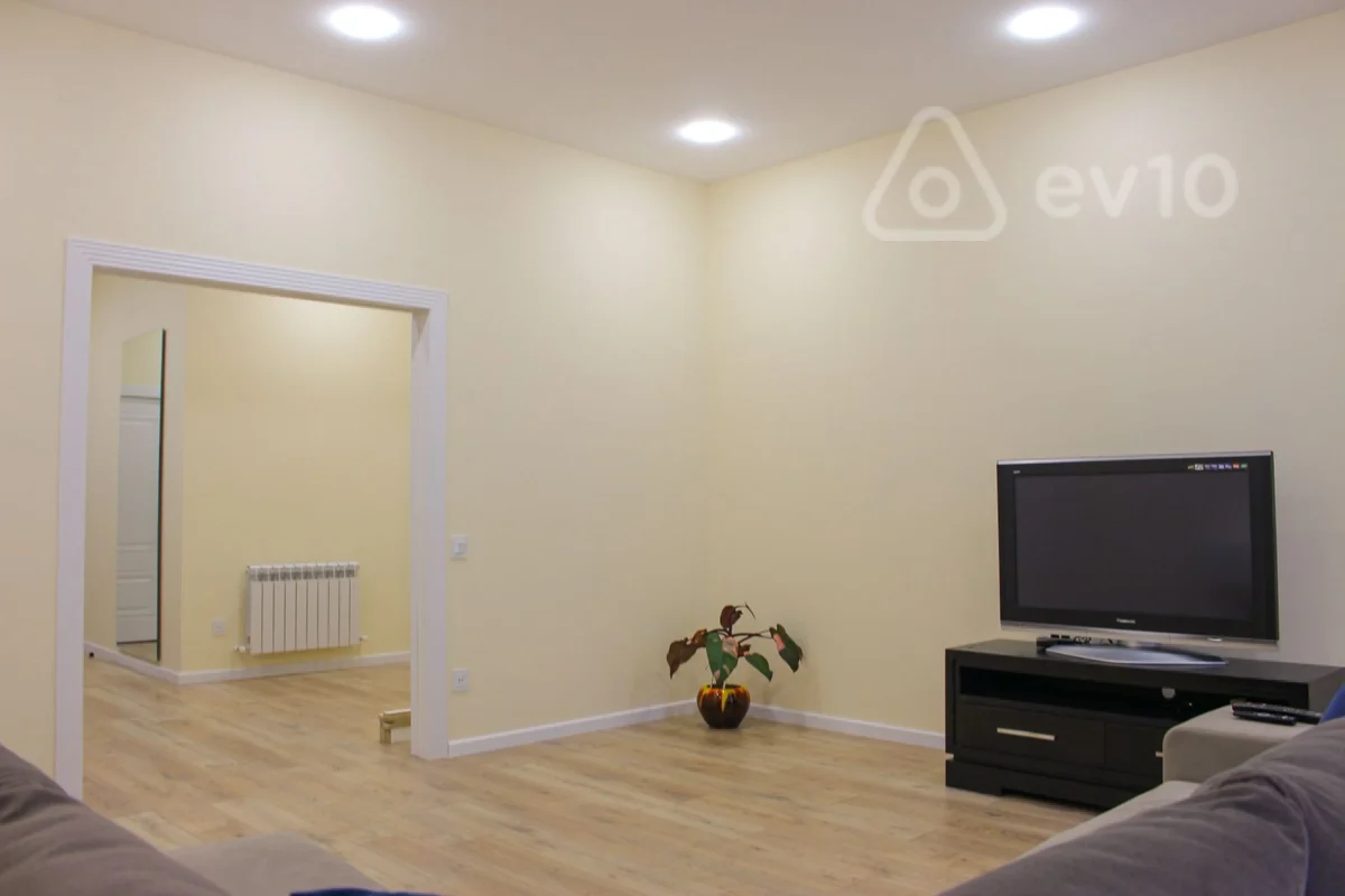 Kirayə verilir 3 otaqlı yeni tikili 137 m²