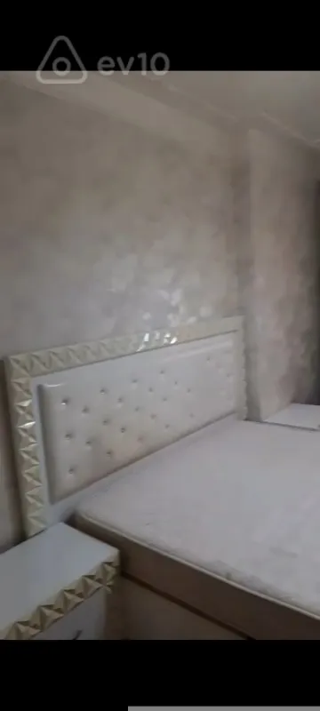 Kirayə verilir 3 otaqlı köhnə tikili 65 m²