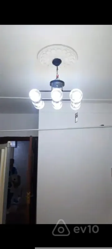 Kirayə verilir 3 otaqlı köhnə tikili 65 m²