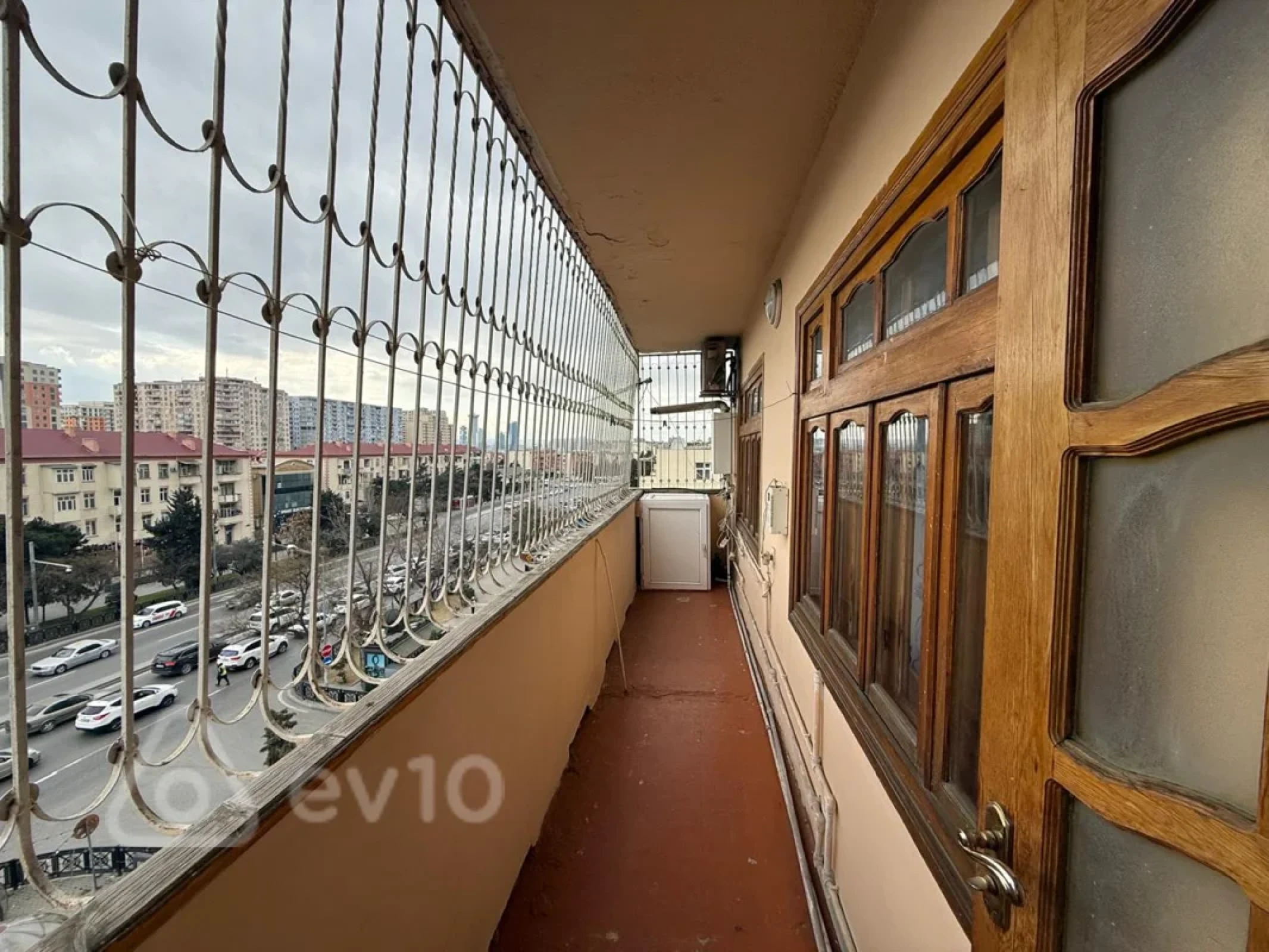 Kirayə verilir 2 otaqlı köhnə tikili 55 m²