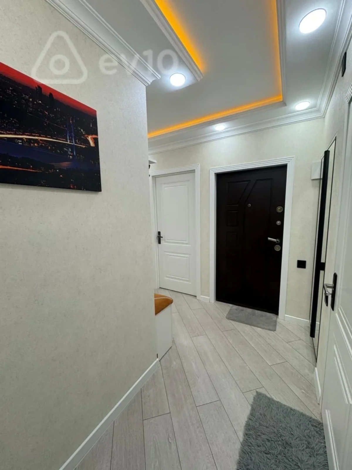 Satılır 4 otaqlı köhnə tikili 70 m²