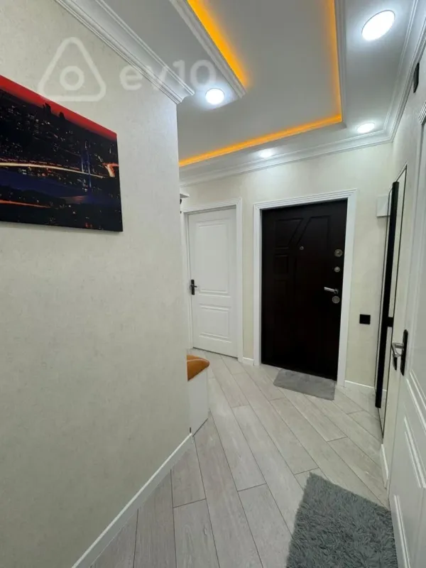 Satılır 4 otaqlı köhnə tikili 70 m²