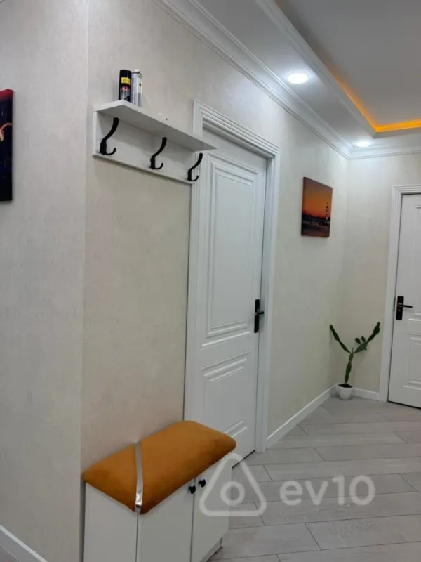 Satılır 4 otaqlı köhnə tikili 70 m²