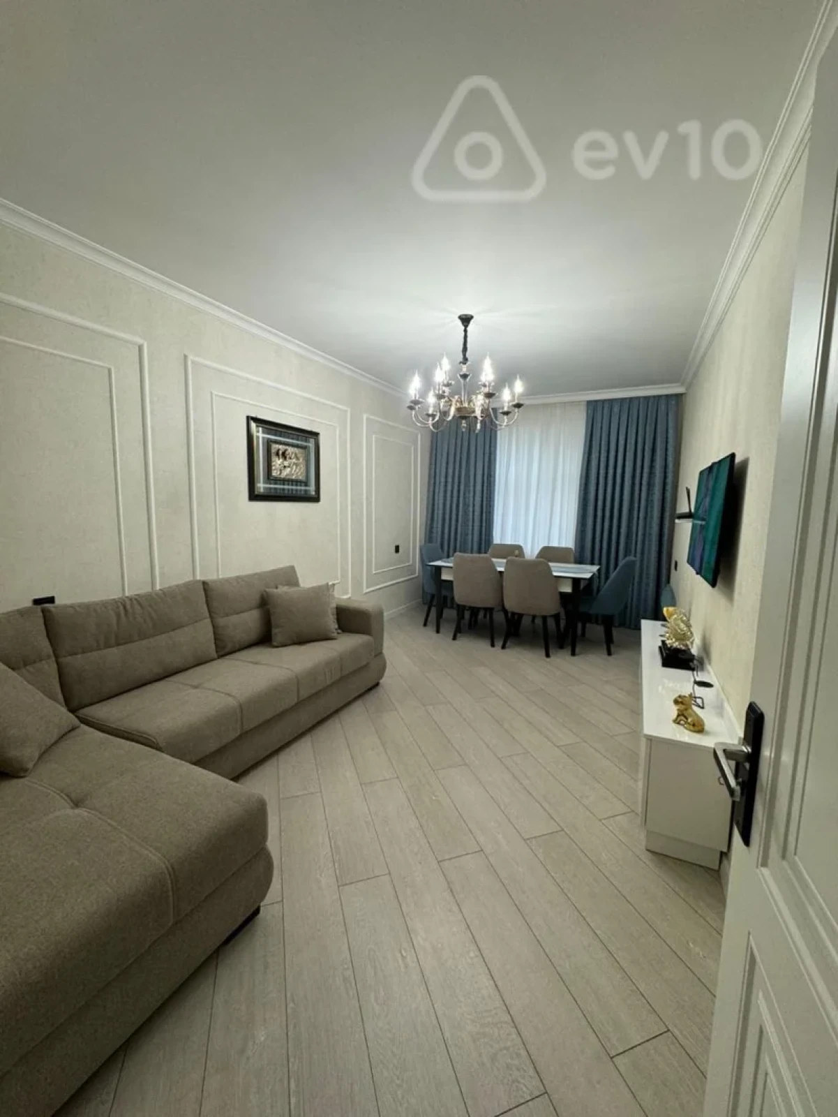 Satılır 4 otaqlı köhnə tikili 70 m²
