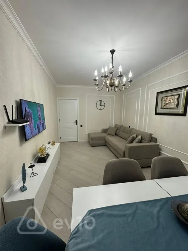 Satılır 4 otaqlı köhnə tikili 70 m²