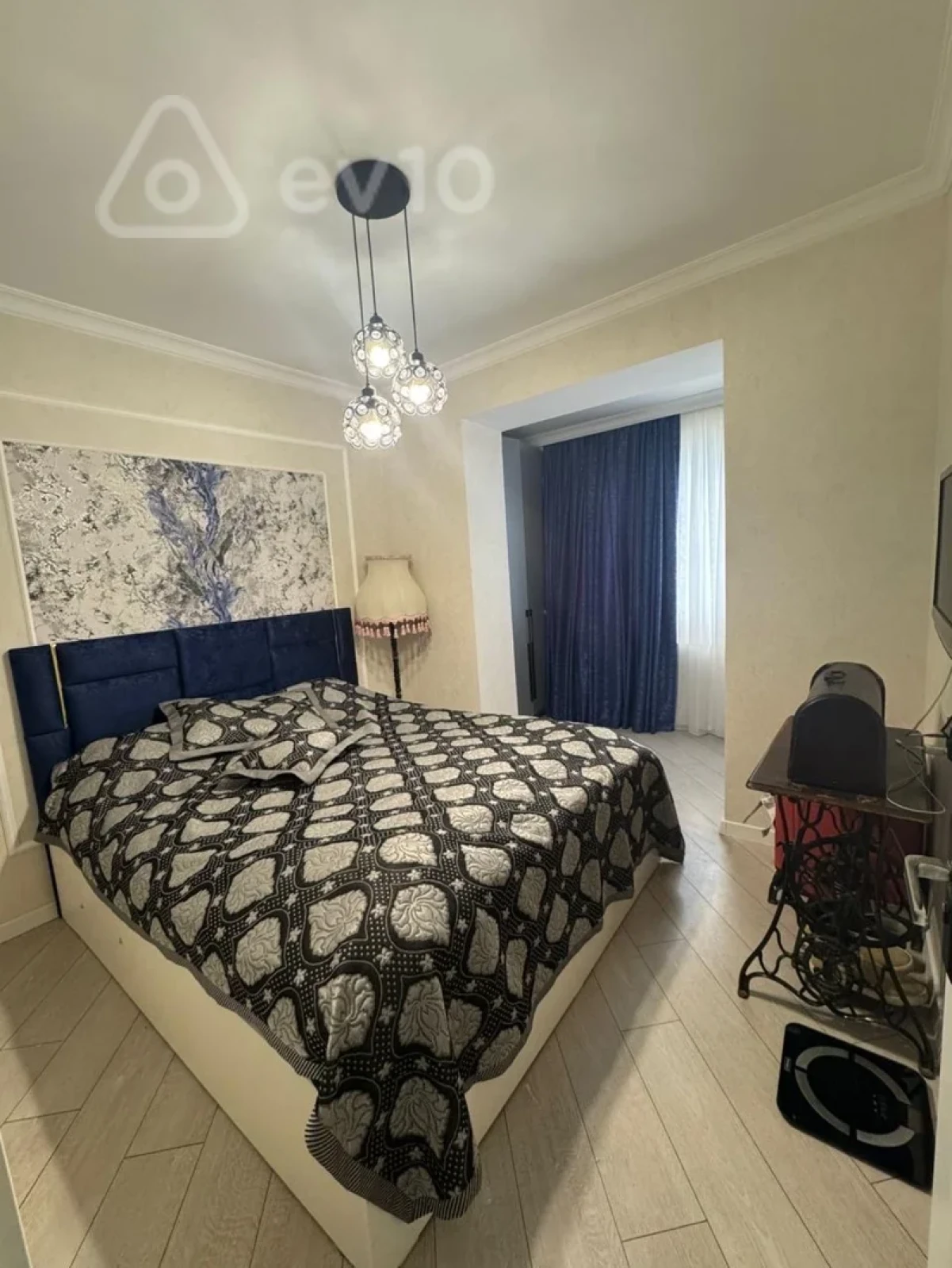 Satılır 4 otaqlı köhnə tikili 70 m²