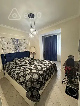 Satılır 4 otaqlı köhnə tikili 70 m²