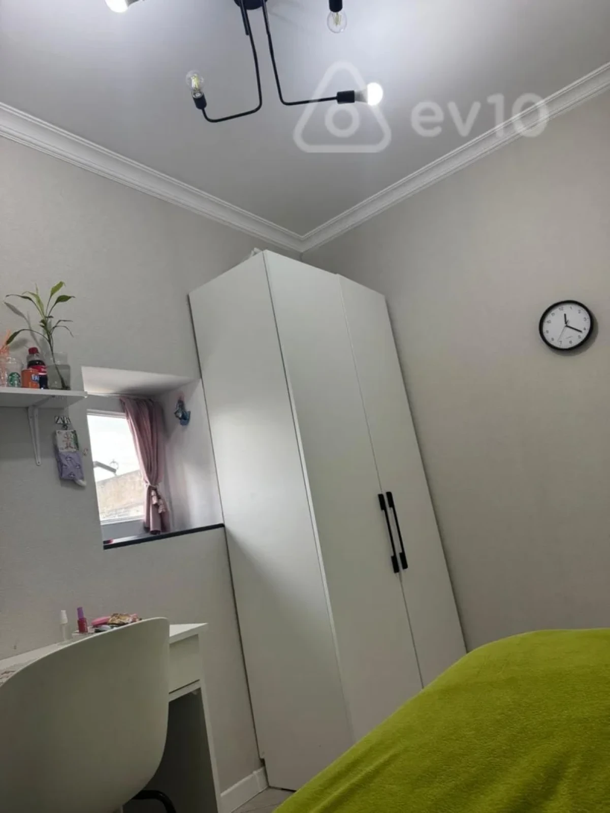 Satılır 4 otaqlı köhnə tikili 70 m²