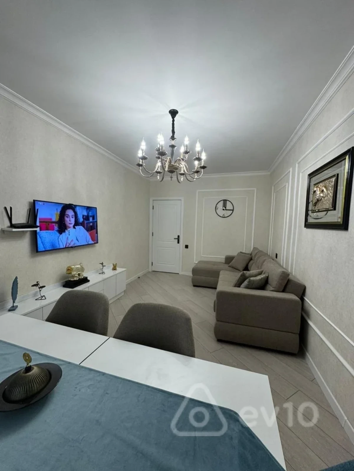 Satılır 4 otaqlı köhnə tikili 70 m²