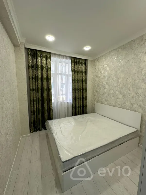 Satılır 2 otaqlı yeni tikili 70 m²
