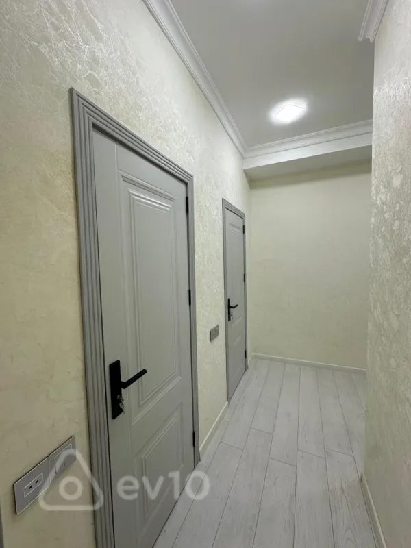 Satılır 2 otaqlı yeni tikili 70 m²