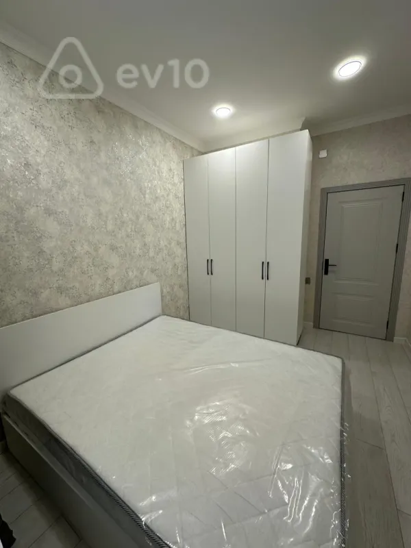 Satılır 2 otaqlı yeni tikili 70 m²