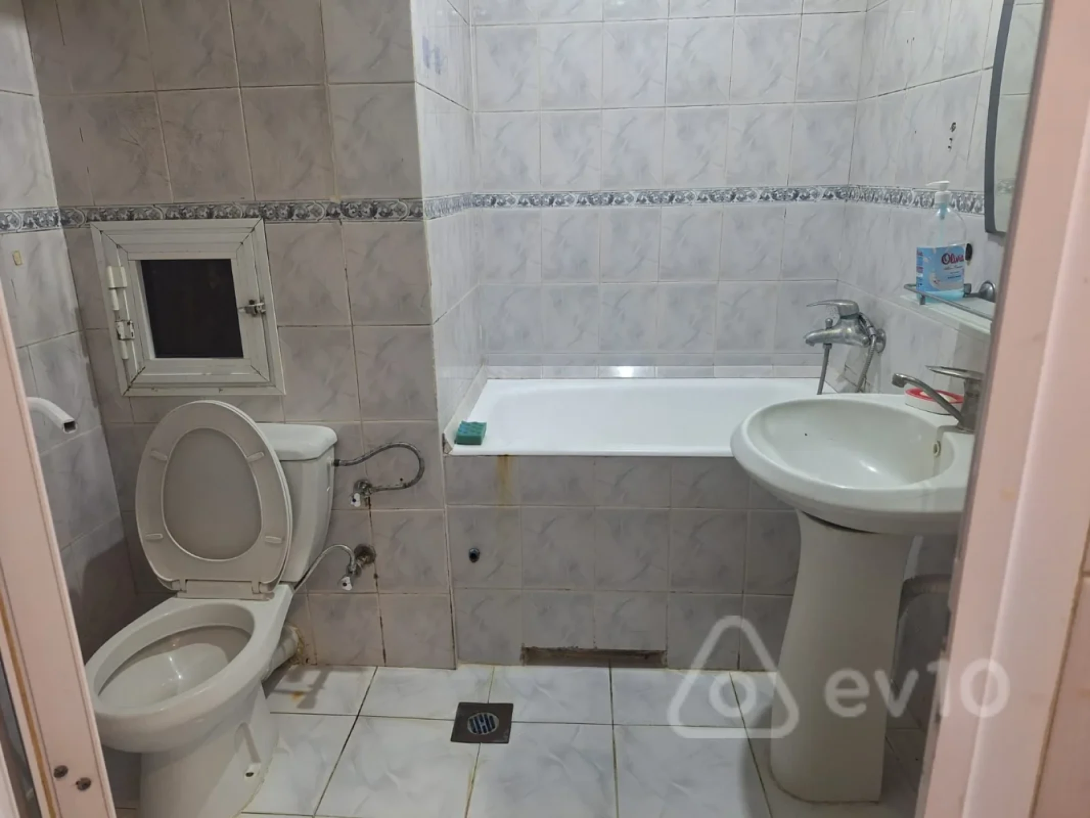 Kirayə verilir 3 otaqlı yeni tikili 100 m²