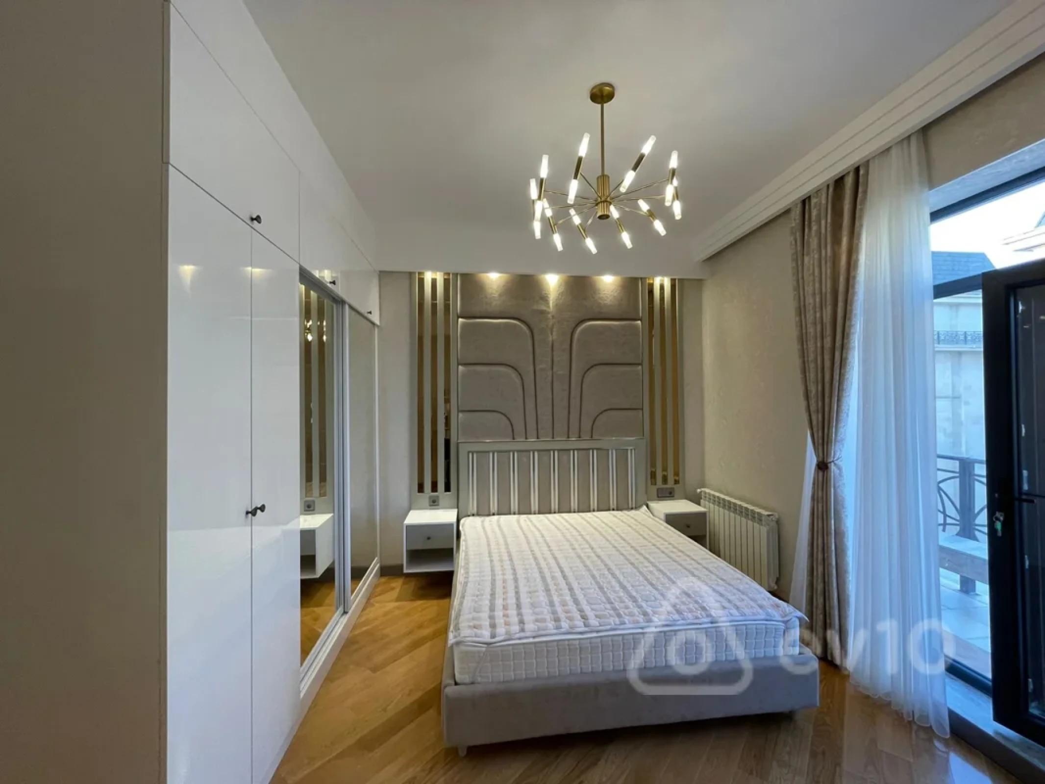 Kirayə verilir 3 otaqlı yeni tikili 150 m²