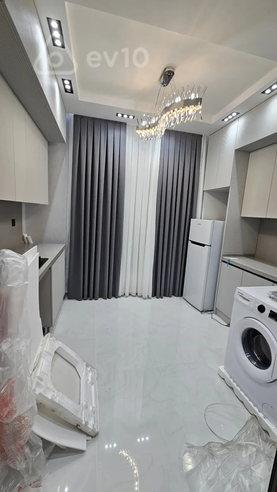 Kirayə verilir 2 otaqlı yeni tikili 70 m²
