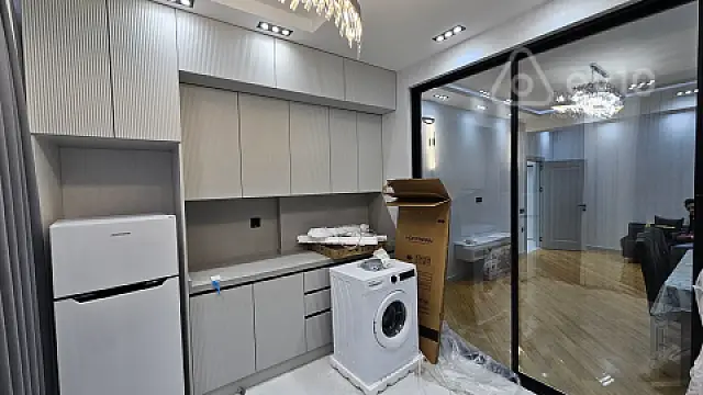 Kirayə verilir 2 otaqlı yeni tikili 70 m²