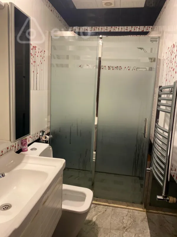 Kirayə verilir 3 otaqlı yeni tikili 110 m²