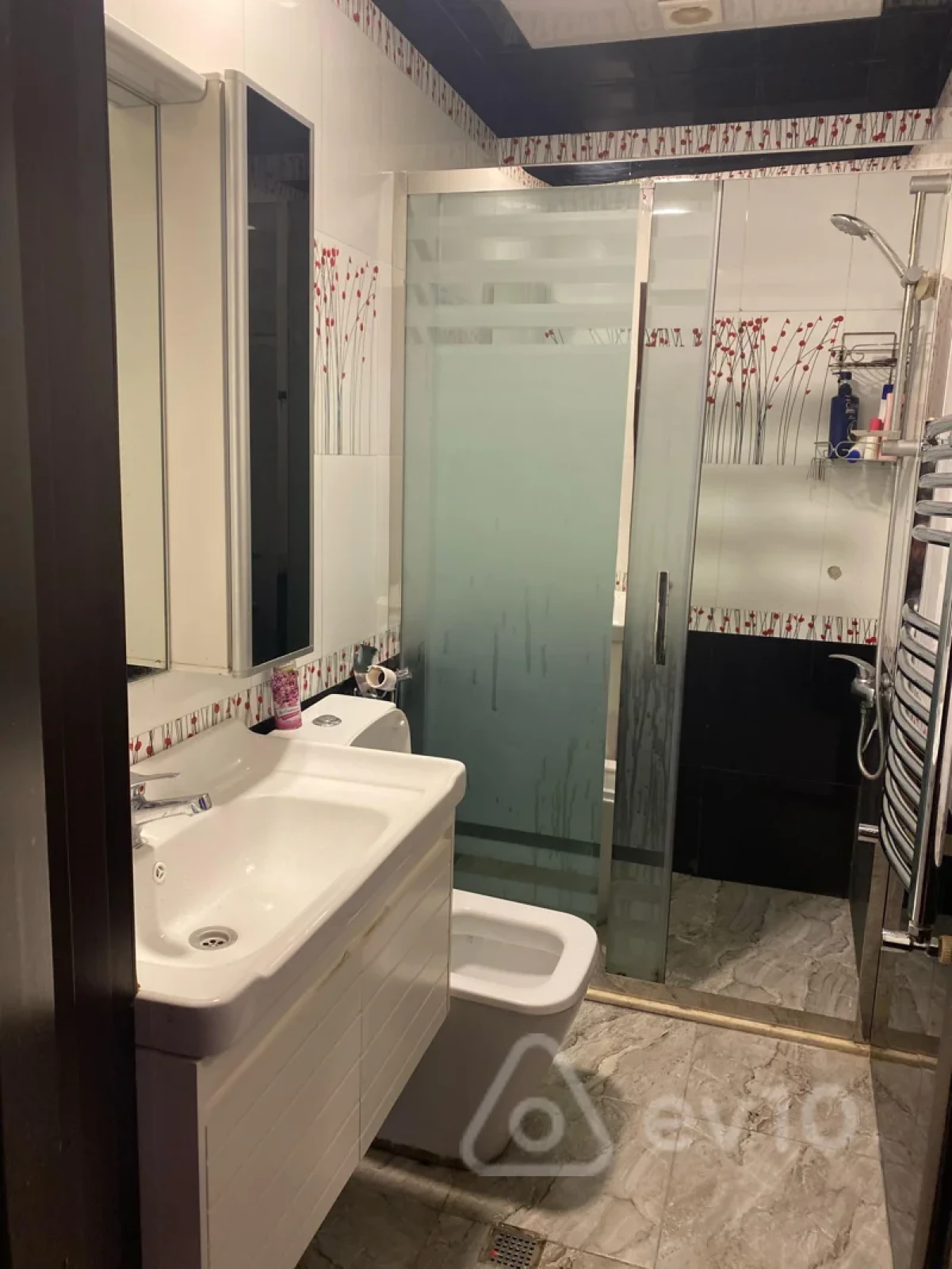 Kirayə verilir 3 otaqlı yeni tikili 110 m²